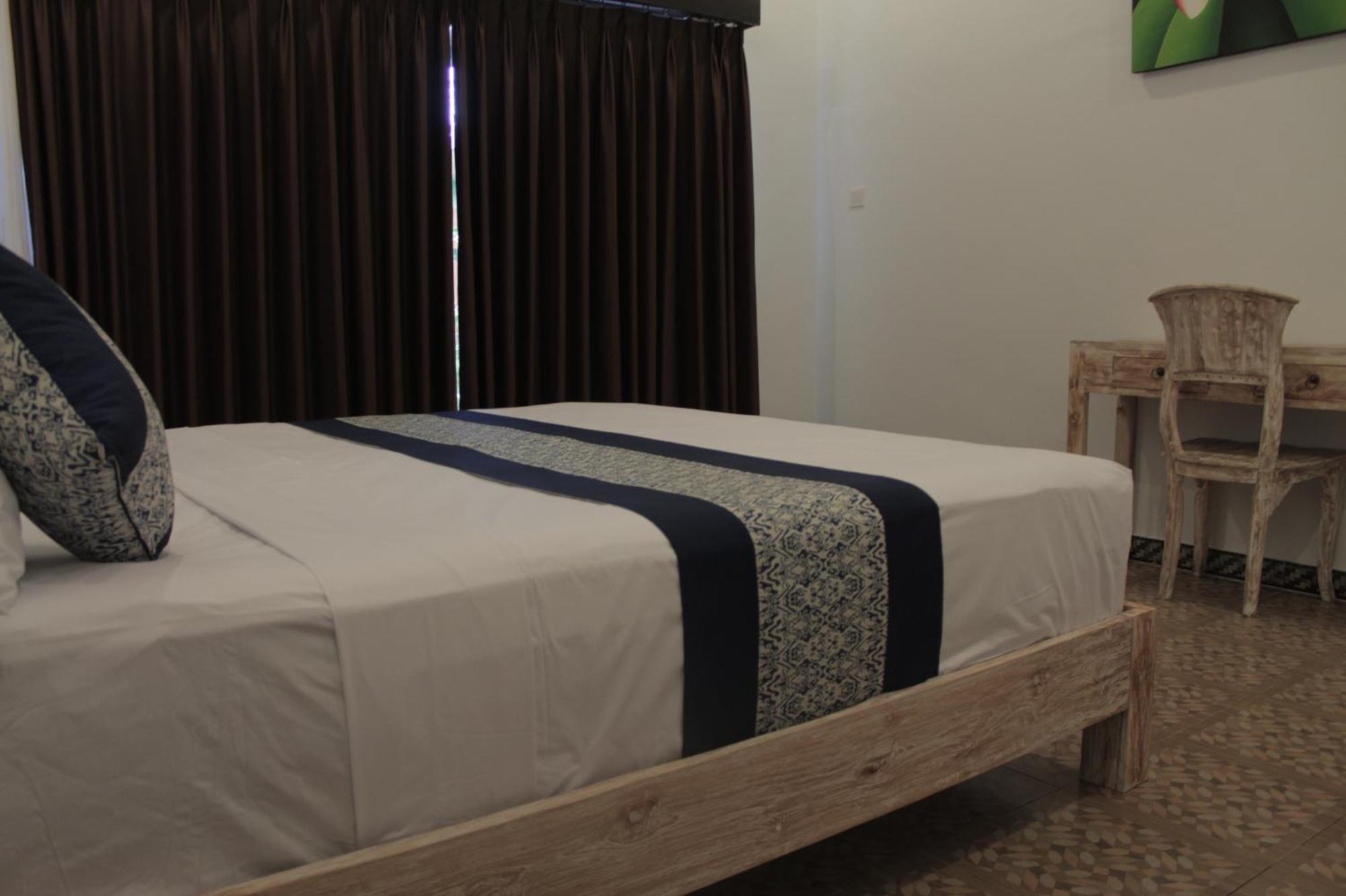 Nyoman Guesthouse Canggu חדר תמונה
