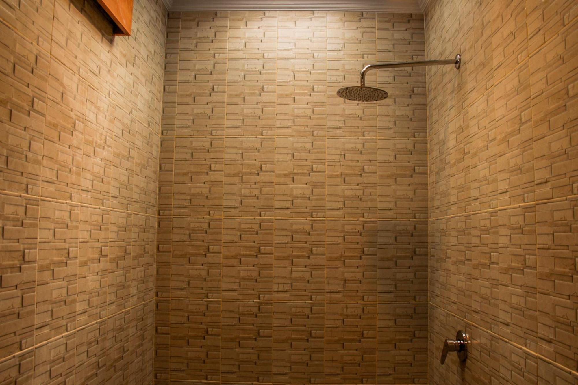 Nyoman Guesthouse Canggu חדר תמונה