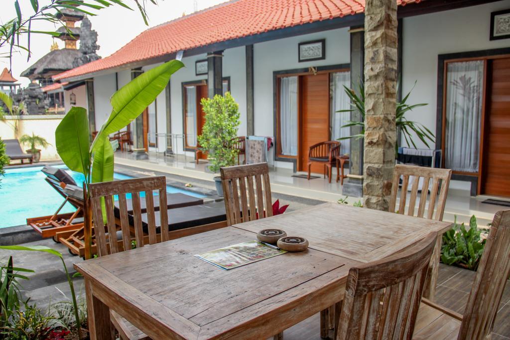 Nyoman Guesthouse Canggu מראה חיצוני תמונה