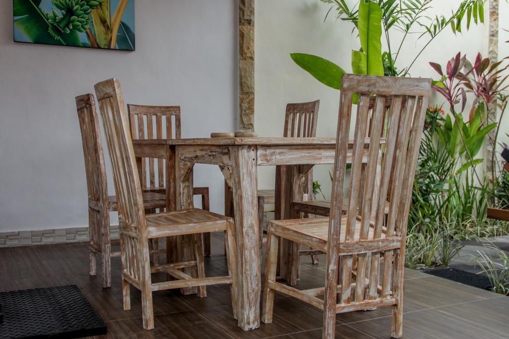 Nyoman Guesthouse Canggu מראה חיצוני תמונה