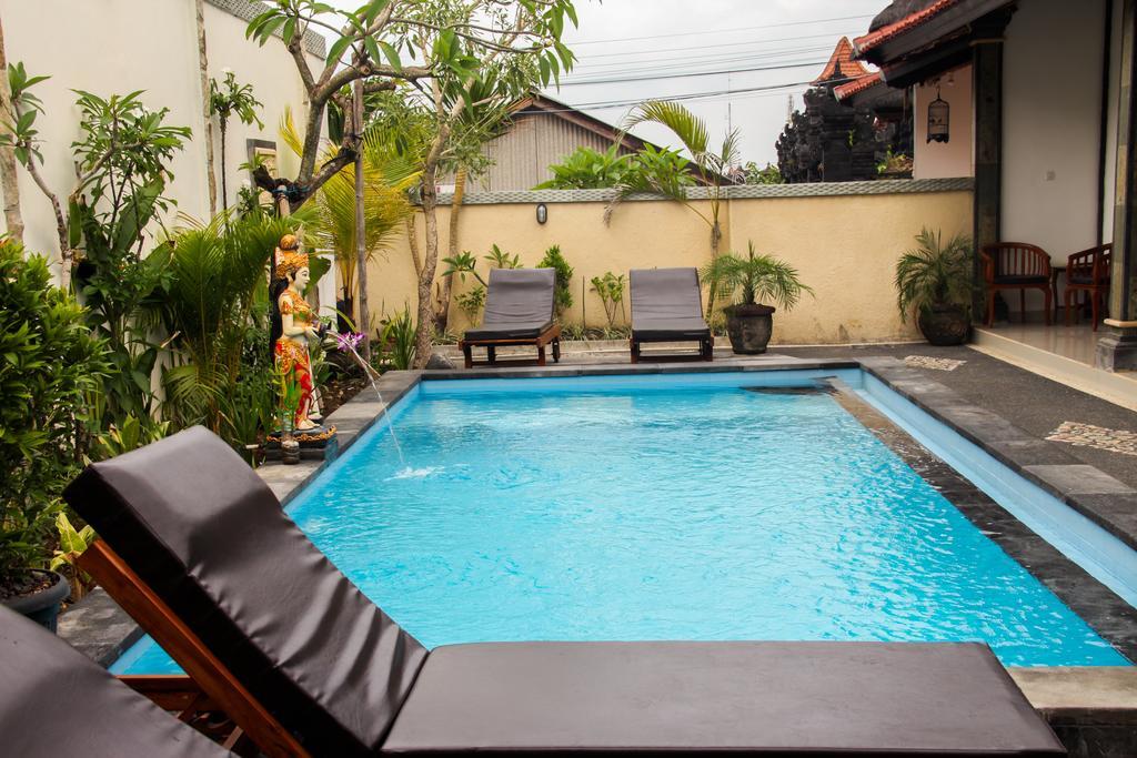 Nyoman Guesthouse Canggu מראה חיצוני תמונה